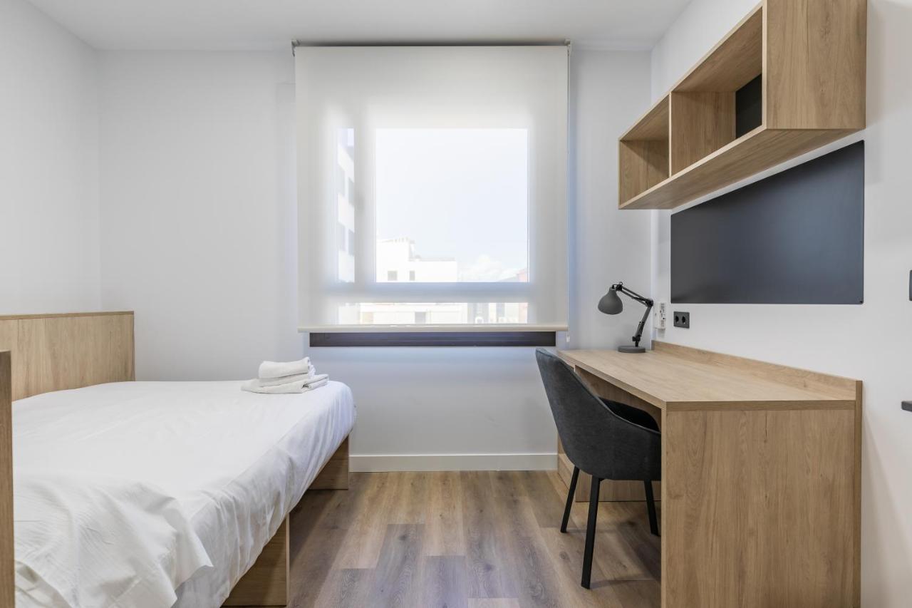 Micampus Xaudaro Student Residence Мадрид Экстерьер фото