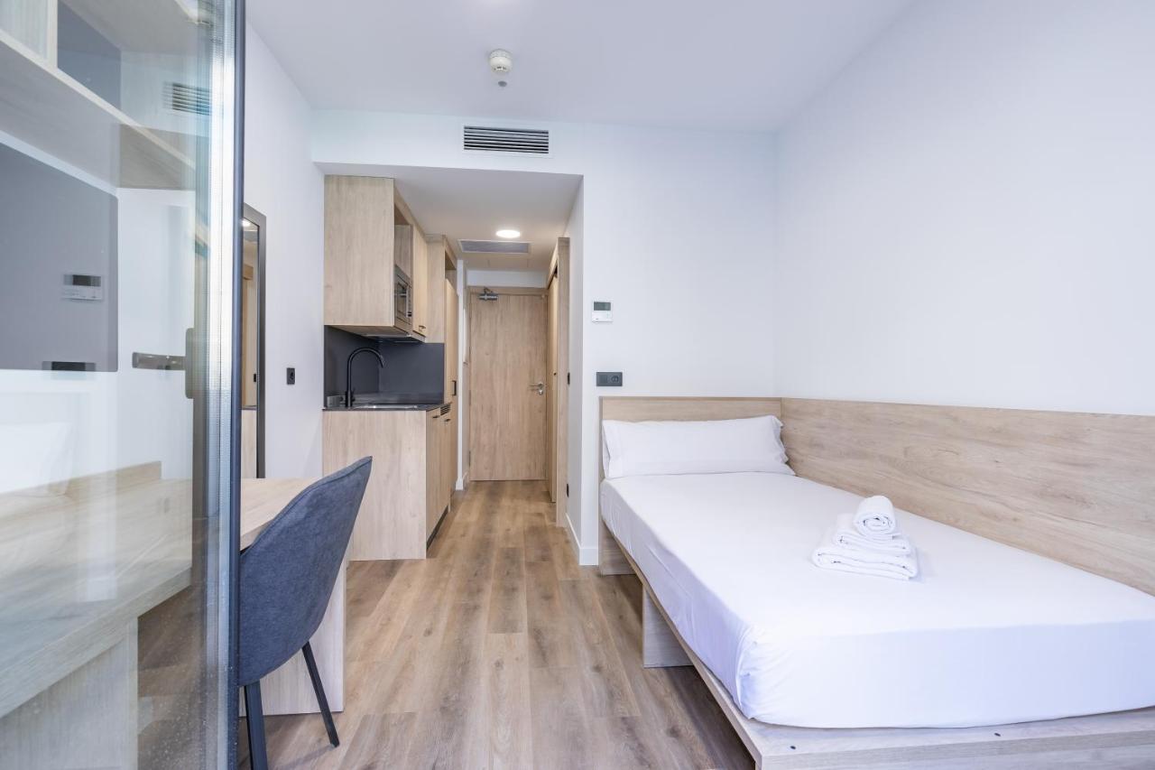Micampus Xaudaro Student Residence Мадрид Экстерьер фото